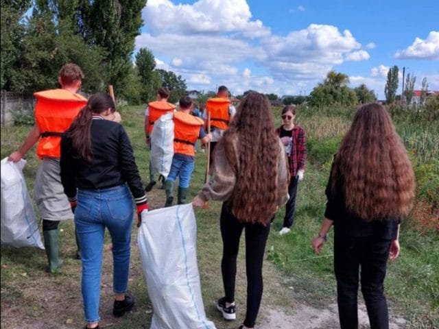 Eco Provocarea: Peste 67000 kilograme de materiale reciclabile și 49917 de puieți plantați în toată țara de elevi și profesori ecoambasadori
